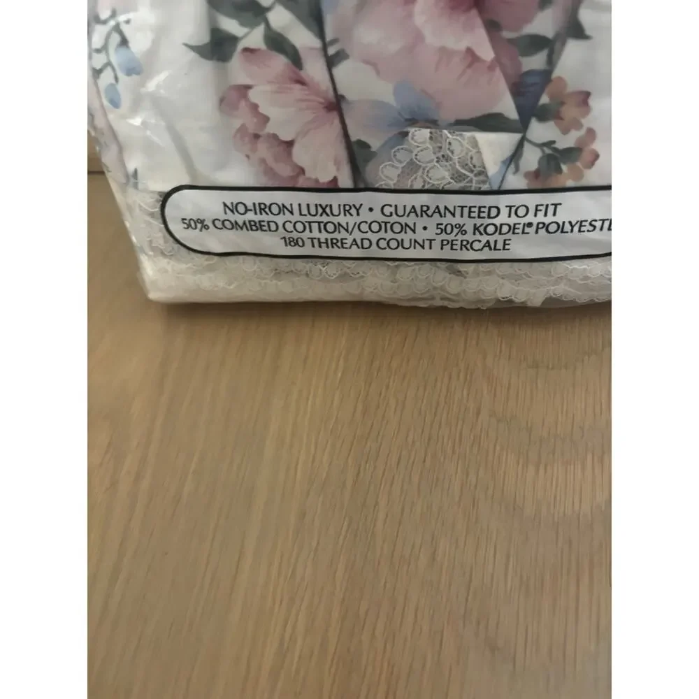Lot of 2 NOS Vintage Springmaid Bridal Bouquet King Flat Sheets Floral Lace